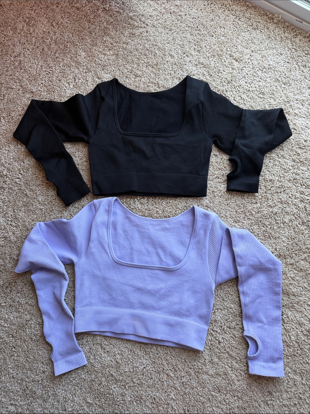 OQA Square-Neck Ribbed Long-Sleeve Crop Top - Black and Lavender